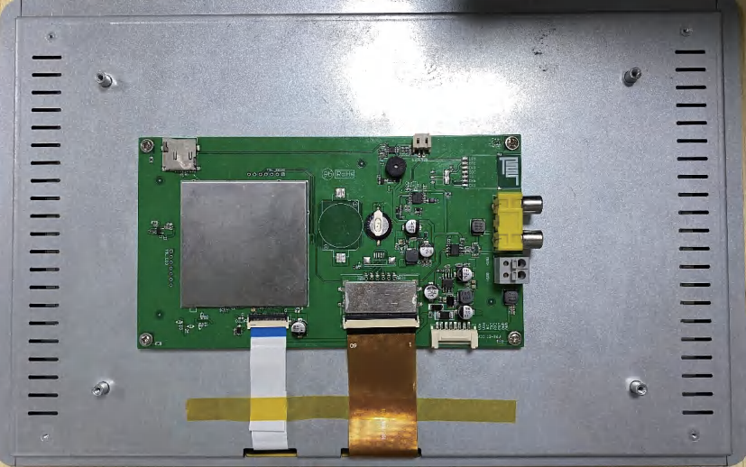 DMG19108C140_05W back